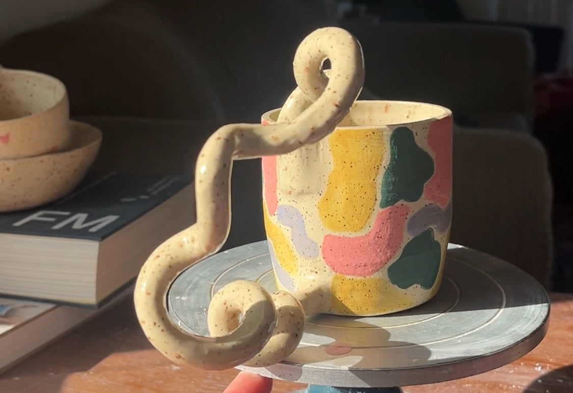 Crazy handle mug